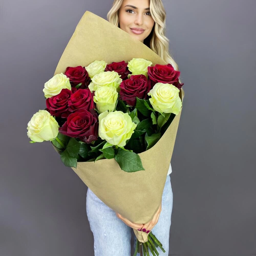 Букет «Инь-Ян» – гармония страсти и чистоты Астрахань Астраханская область