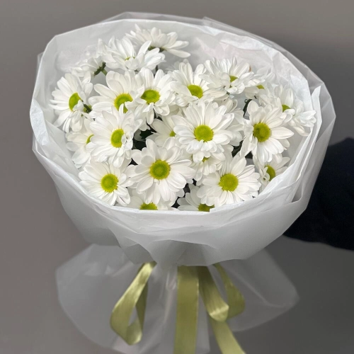 Букет «Ромашковый» – нежные белые хризантемы в деревенском стиле Астрахань Астраханская область