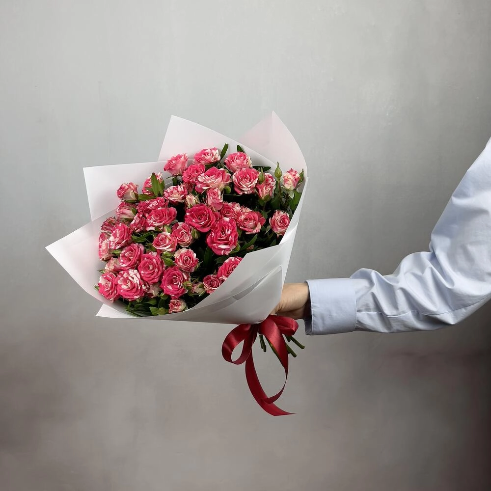 Букет «Фейерверк» – 9 пышных кустовых роз в огненной палитре Астрахань Астраханская область