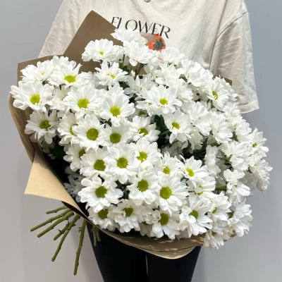 Букет «Летняя свежесть» – дыхание лета в белых хризантемах Астрахань Астраханская область