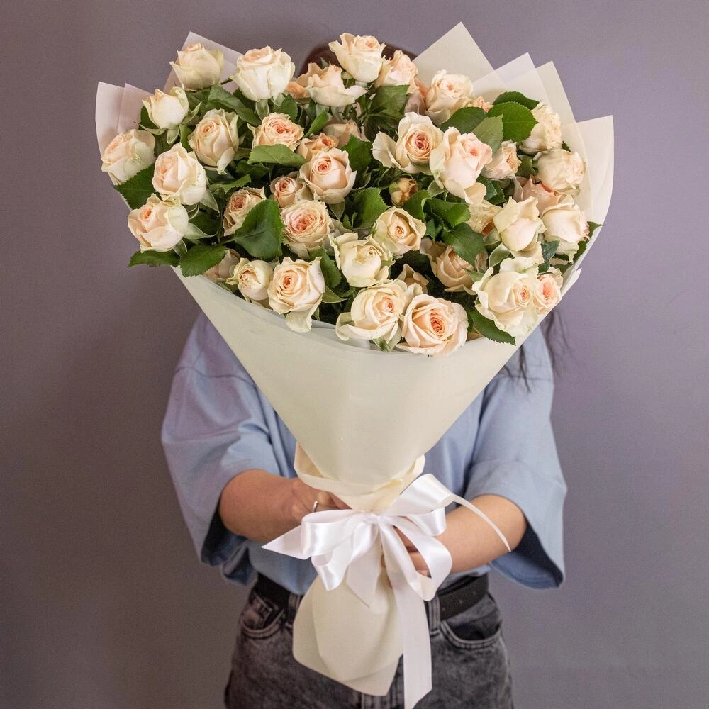 Букет «Персик» – пышные кустовые розы нежно-персикового оттенка Астрахань Астраханская область